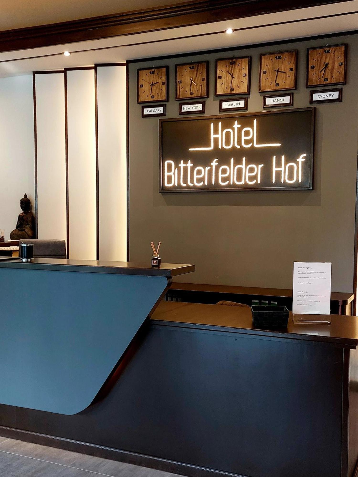 Hotel Bitterfelder Hof Экстерьер фото
